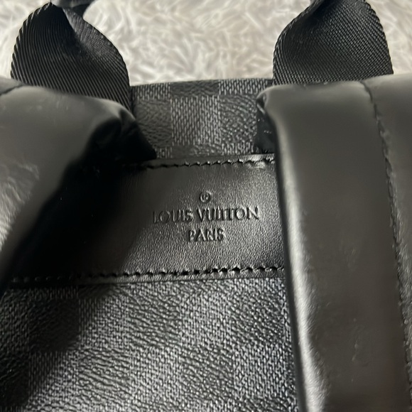 Louis Vuitton Josh backpack - Picture 2 of 8